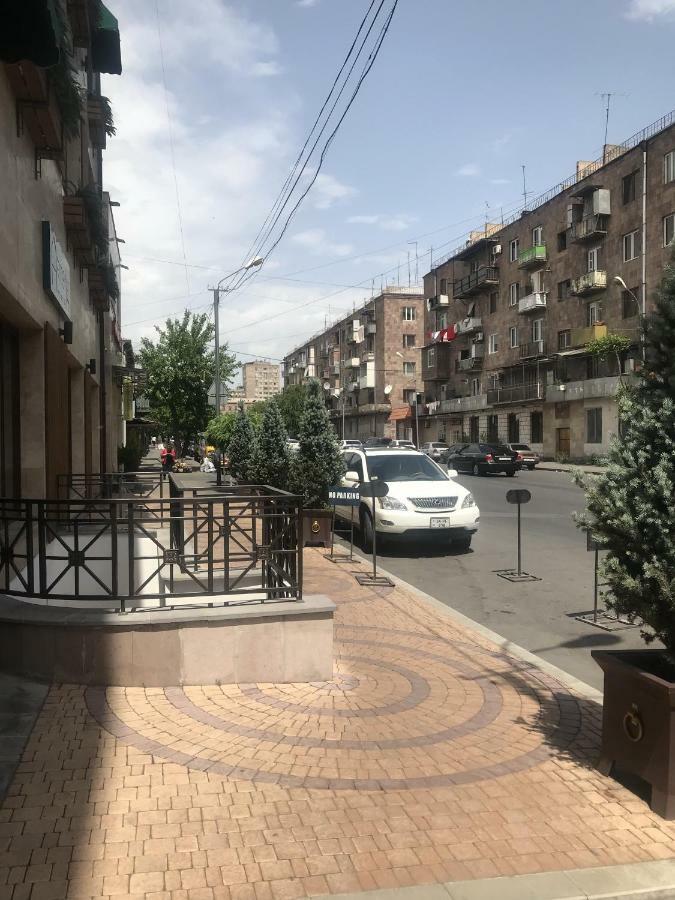 Armenian Inn Yerevan Exterior photo